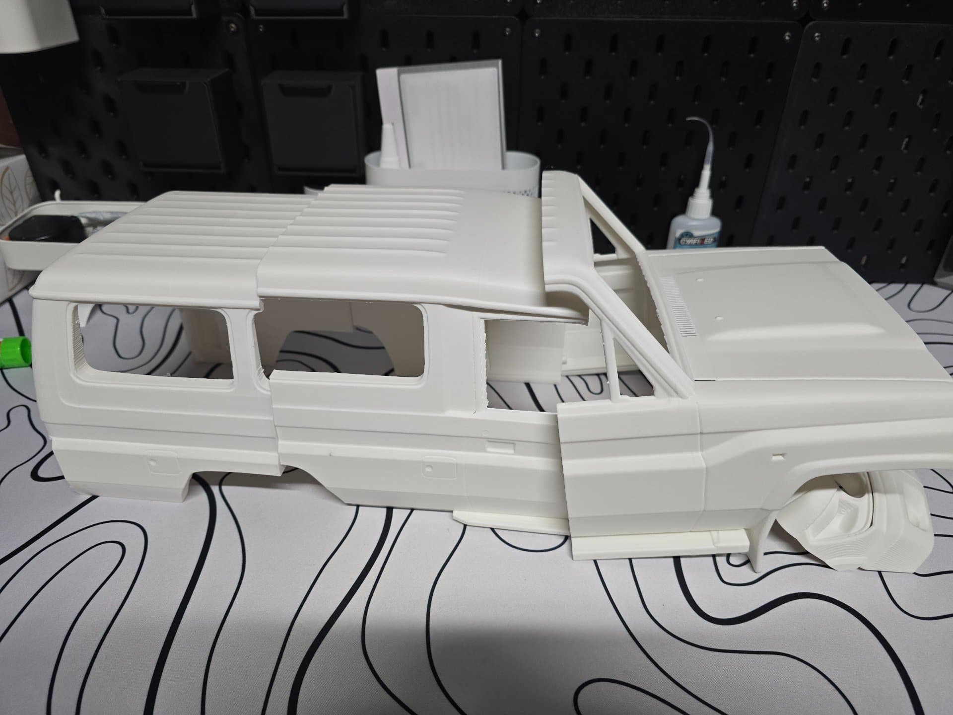 Large-Scale Multi-Part Vehicle Body